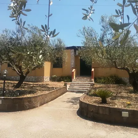 Casa Del Nonno Agostino Castrofilippo