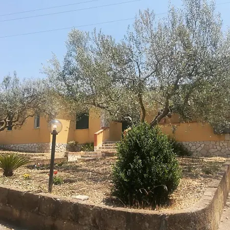 Casa Del Nonno Agostino 别墅 Castrofilippo